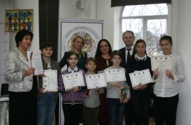 Lucrări şi prezentări din cadrul campaniei „Sunt important, nu mă ignora!”, premiate