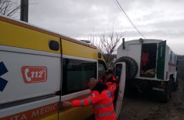 The intervention of the firemen: due to the impassable road, the ambulance did not reach the patient